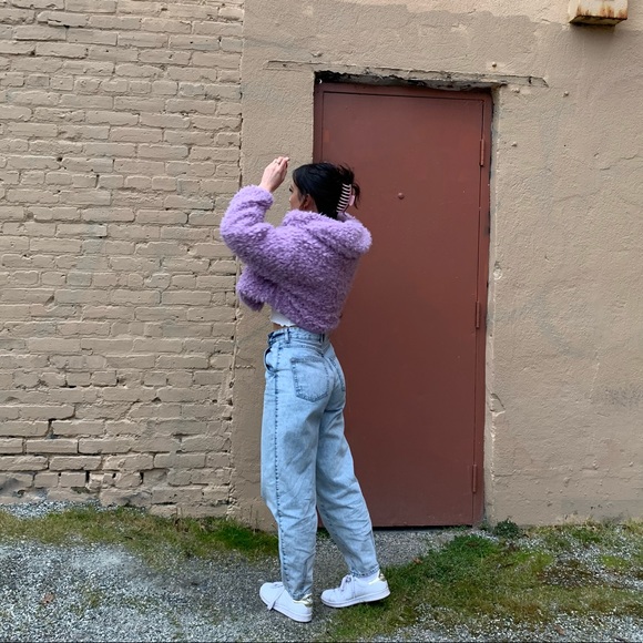 Meet your Posher,  allysa - Picture 1 of 1